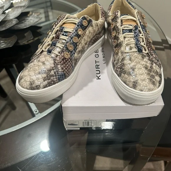 KURT GEIGER LONDON Snake-Embossed Platform Sneakers - Picture 2 of 5
